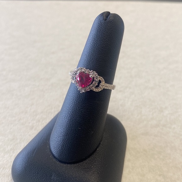 H sterling silver 925 heart shaped ruby / diamond ring - Picture 2 of 6
